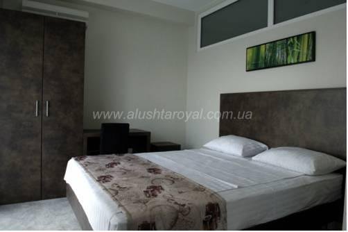 Гостиница Alushta Royal Apartments Алушта